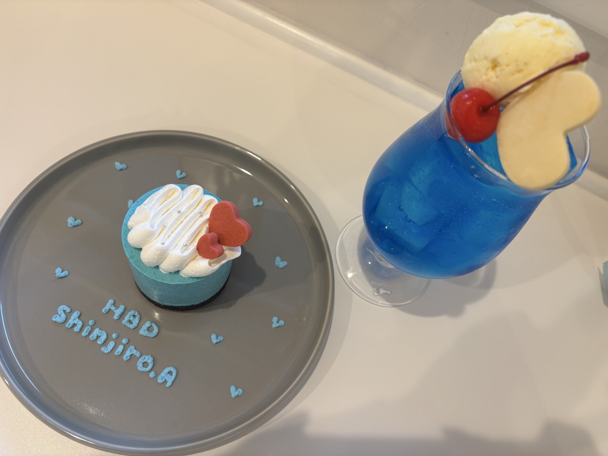 ケーキ・ドリンクのカラバリが豊富