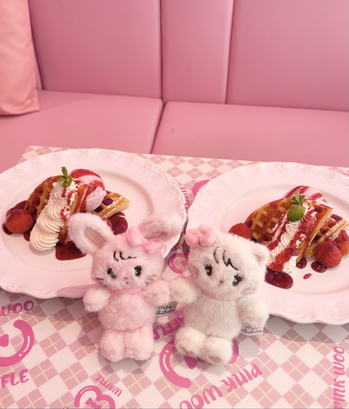 PINK WWO WAFFLE
