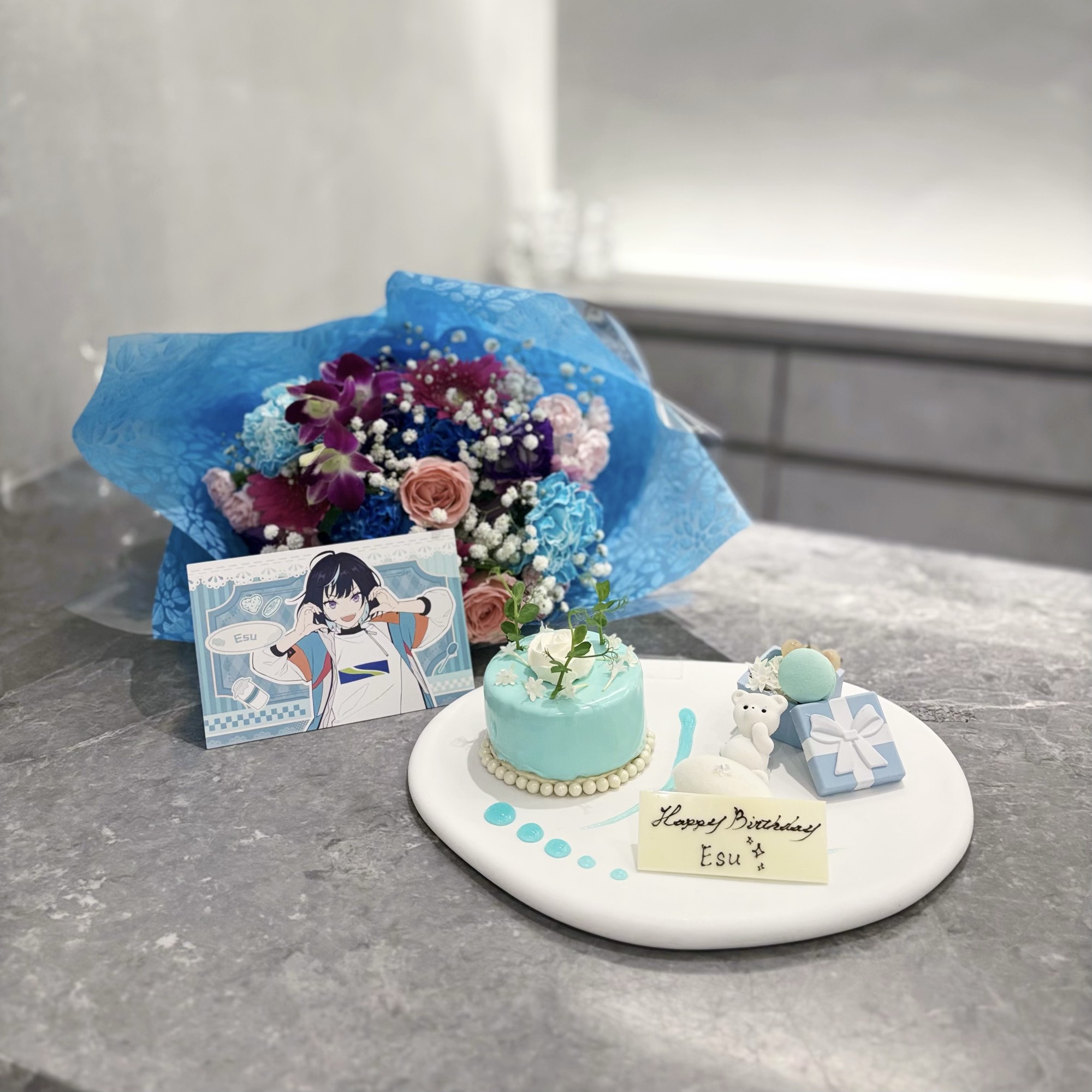 サムシングブルーのケーキが激カワ♡｜LOUANGE TOKYO Le Musee
