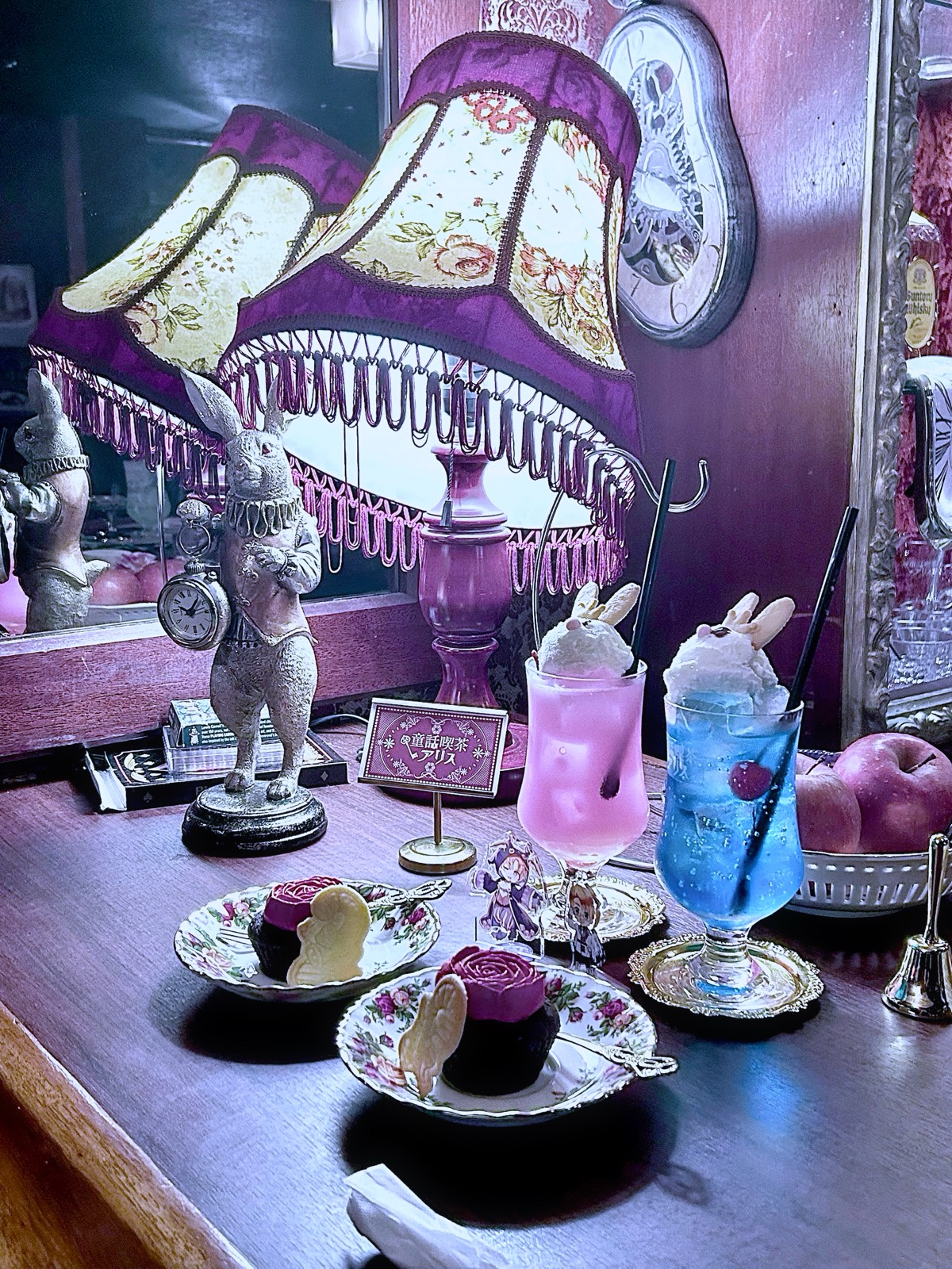 童話喫茶アリス - 梅田 写真1