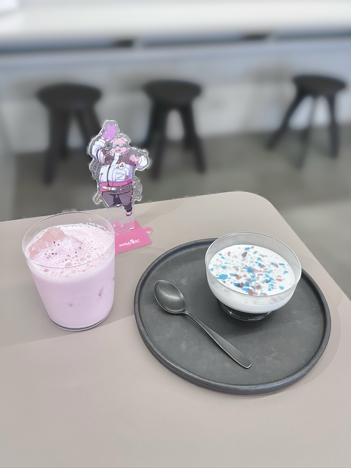 鉱石屋さんのカフェ / Linné